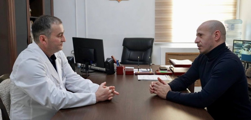 Встреча с главным врачом Абазинской центральной районной поликлиники Анзором Харатоковым 