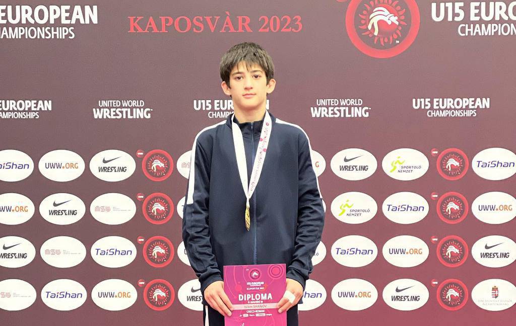 Ислам Шанов стал чемпионом Европы среди юношей